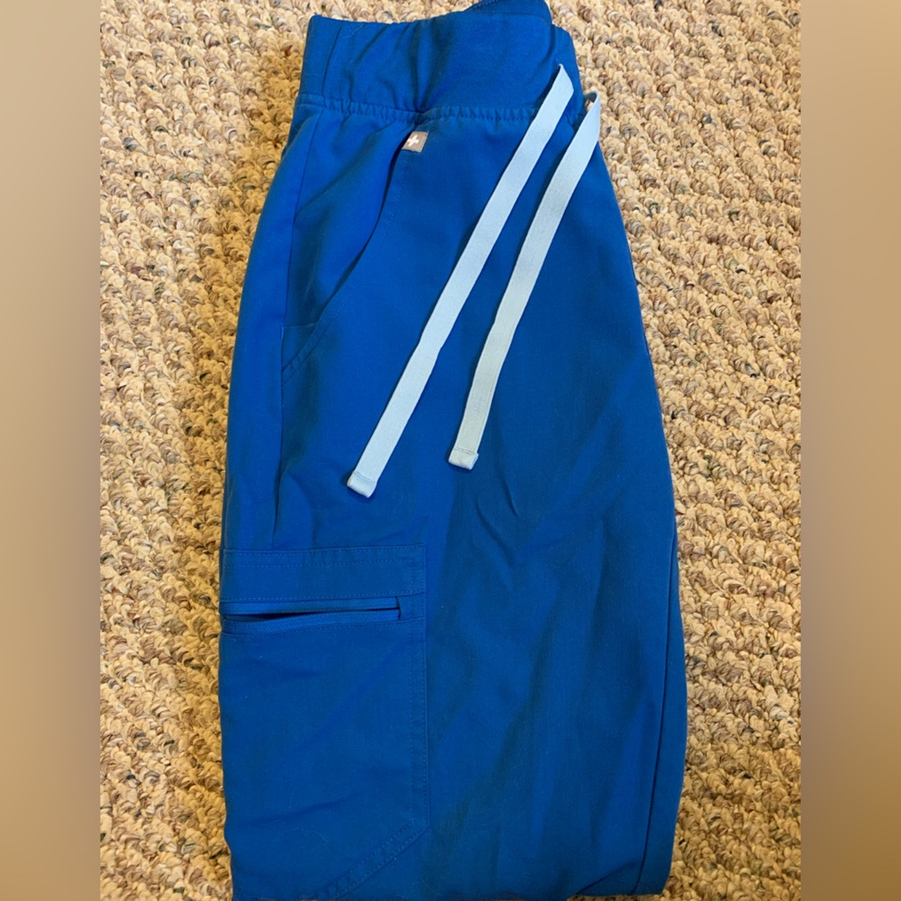 Figs scrub set royal blue